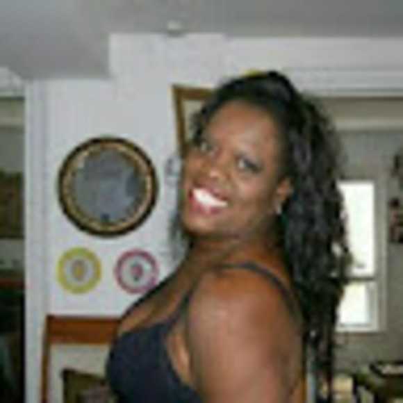 Meet your Posher, Roxanna - Picture 1 of 1